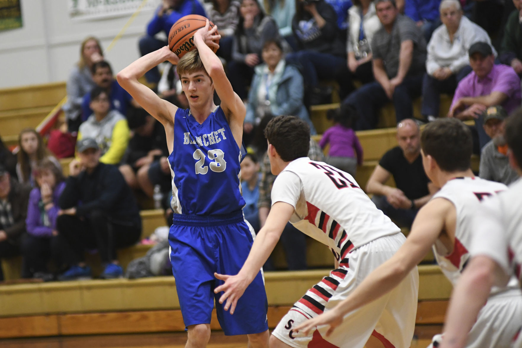 Santiam Christian falls to Blanchet Catholic, places fifth